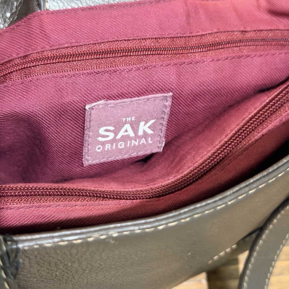 The Sak Original Small Brown Pebbled Shoulder 100% Leather - Picture 8 of 12
